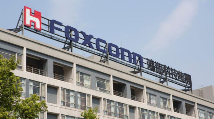 Foxconn, an Apple supplier, will reportedly invest $300 million more in northern Vietnam