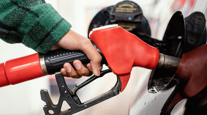 U.S. retail sales flat on gasoline price drop; consumer spending resilient