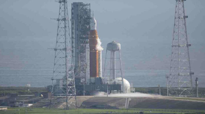 NASA Moon Rocket Launch Bid Ruined by Leak, Next Attempt Is Weeks Away