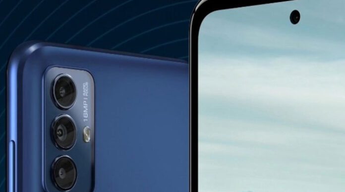 Moto G Play Renders and Specifications Leak Online; it is expected to have a MediaTek Helio G37 SoC and Triple Rear Cameras